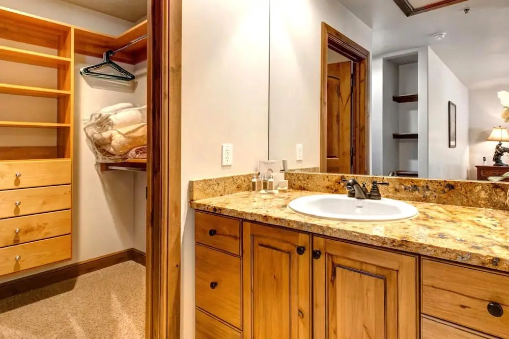 Park Avenue Townhomes by KBM