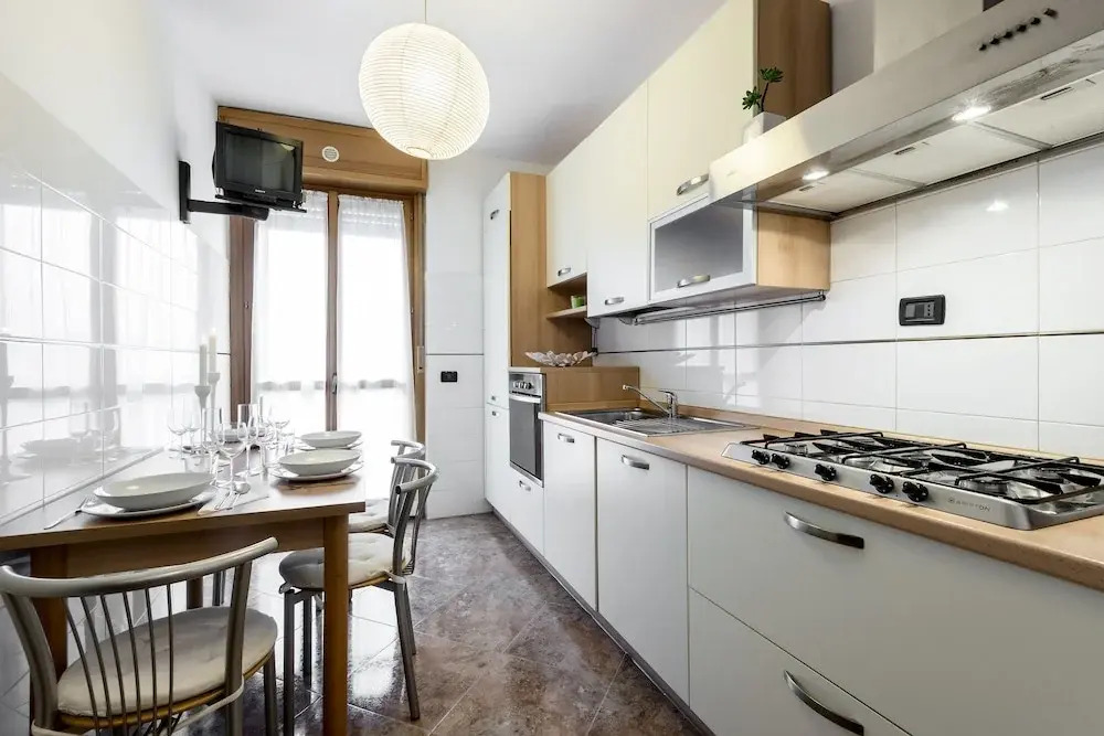 Suitelowcost Humanitas Apartment