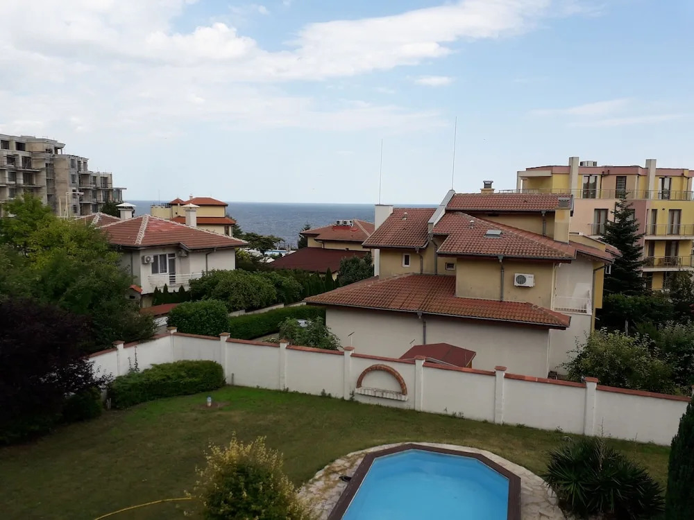 Villa Trayanka
