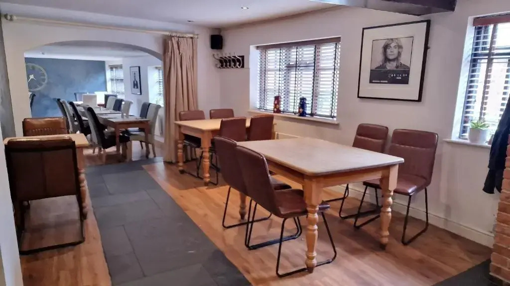 The Three Horseshoes Boutique Rooms