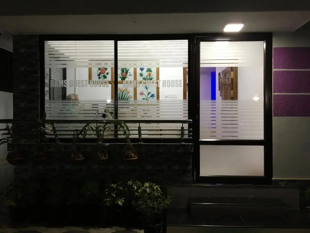 Rams Guest House Near Kims Hospital