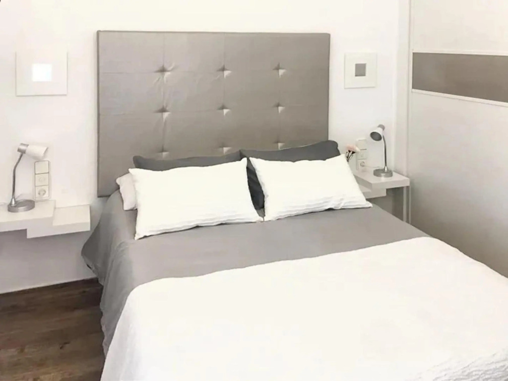 House with 2 Bedrooms in Chiclana de la Frontera, with Enclosed Garden And Wifi - 200 M From the Beach