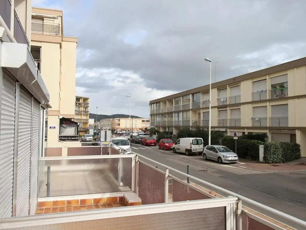 Appartement Balaruc-les-Bains, 1 pièce, 4 personnes - FR-1-553-43