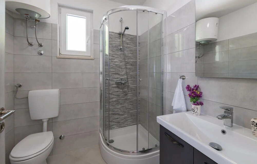 1 Bedroom Gorgeous Home In Marcana