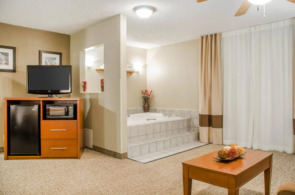 Comfort Inn