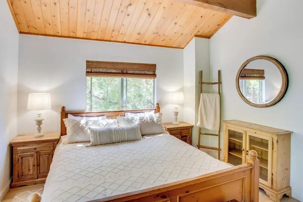 Designer A-frame in Lake Arrowhead w/ Game Room