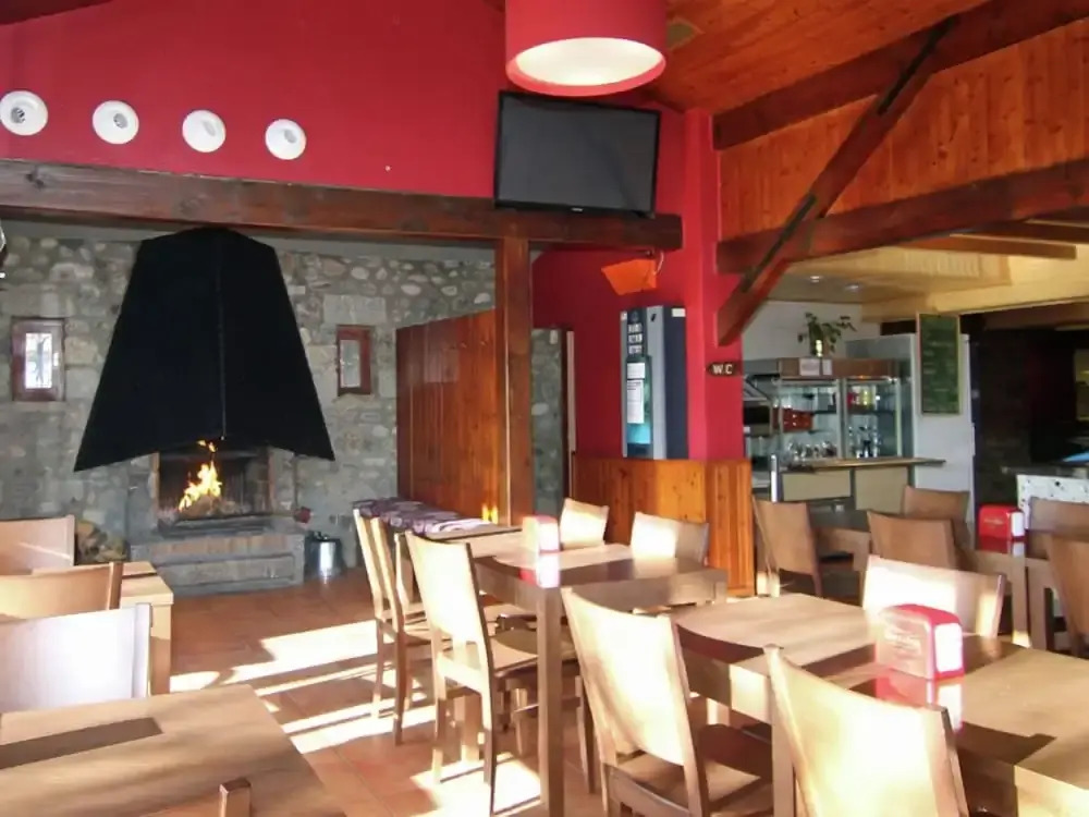 Nice Apartment With Microwave in the Middle of the Pyrenees