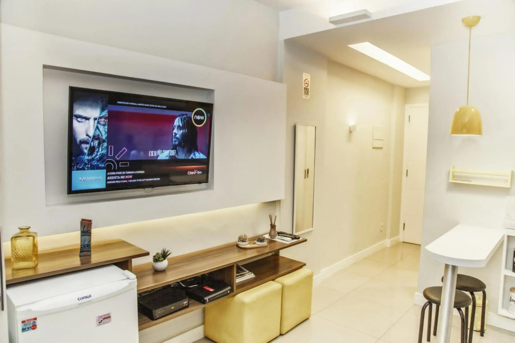 Pineapples MVC205 - Lindo apartamento perfeito para casais próximo a praia de Copacabana