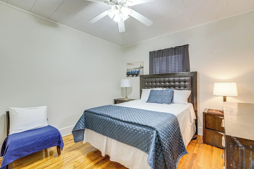 Main Street Home: 1 Mile to Callaway Gardens