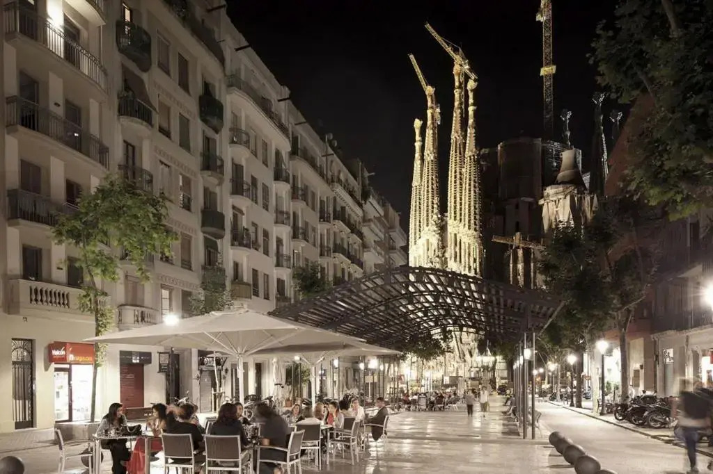 Enjoybcn Gaudi Apartments