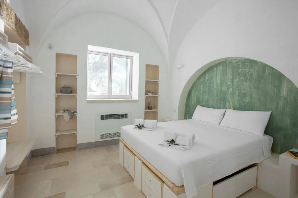 Elegant and refined villa with pool immersed into the mediterannean bush-DIMORA DALUMA