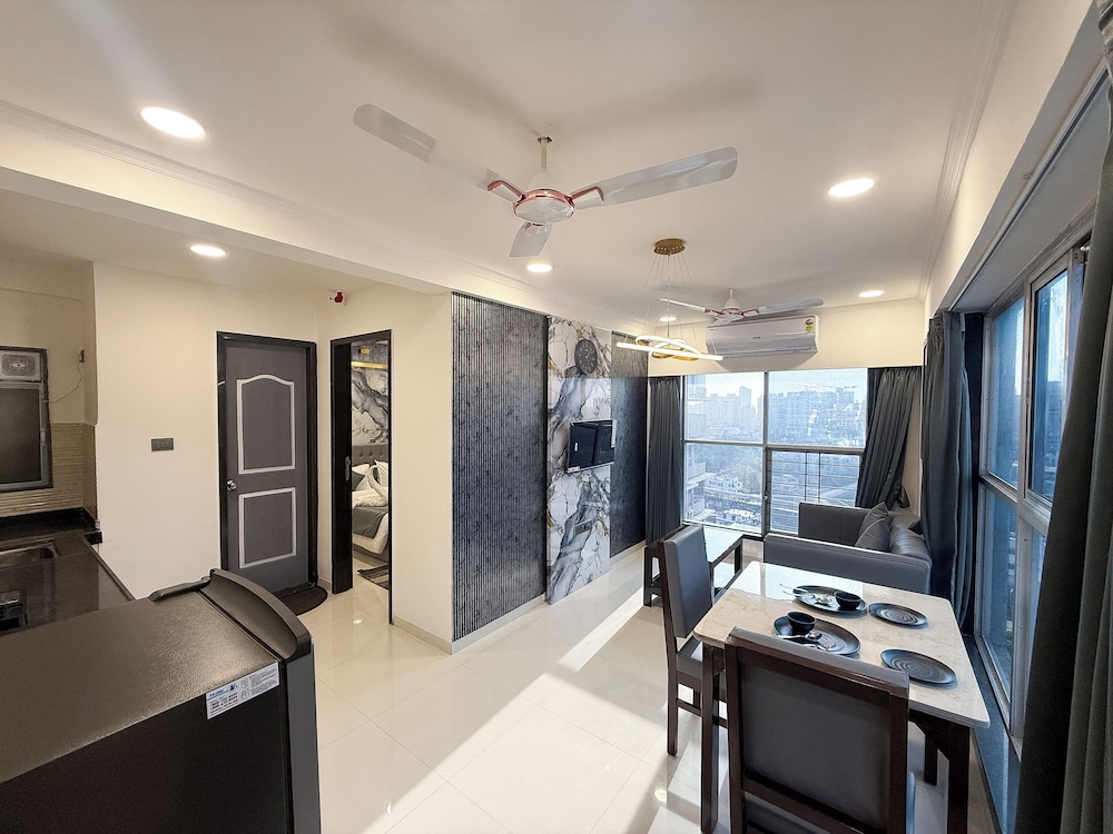 Astha Home- The Borivali Suites