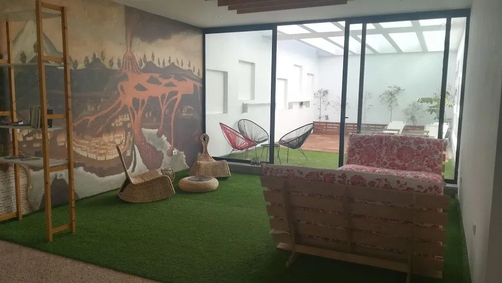 Trevejo Hostel