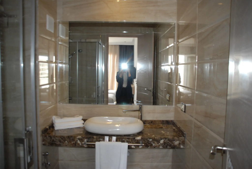 Hotel A44