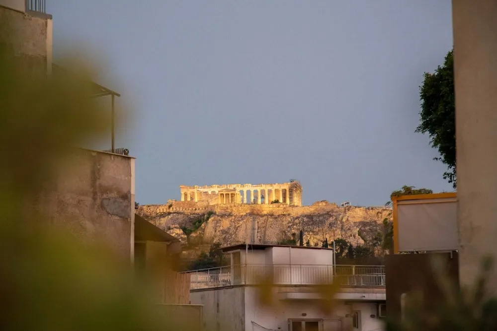 Louka Nika 8 - ALL in Athens