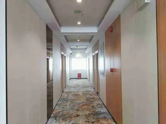 Super 8 Hotel Shenzhen Longgang Da Yun