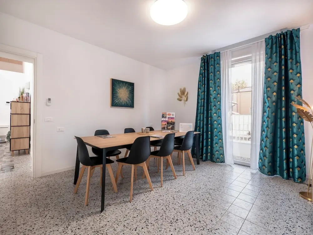 Zuara9Room Rimini