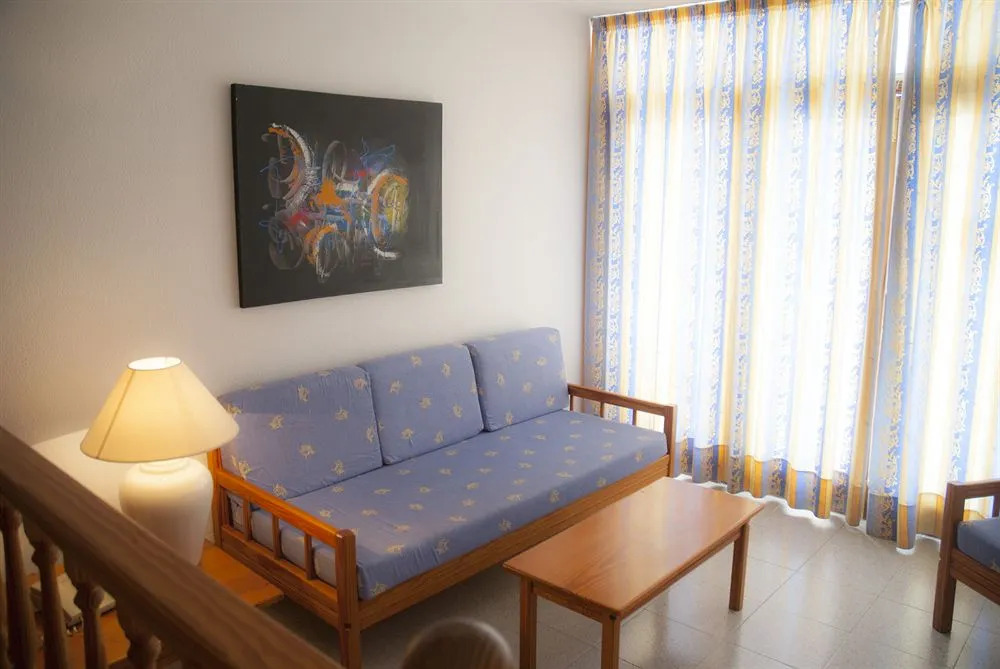 Apartamentos Tamaran