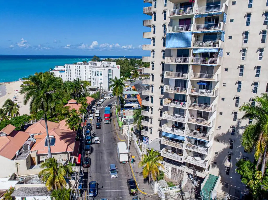 Welcome to stunning Ocean Views at Studio 503