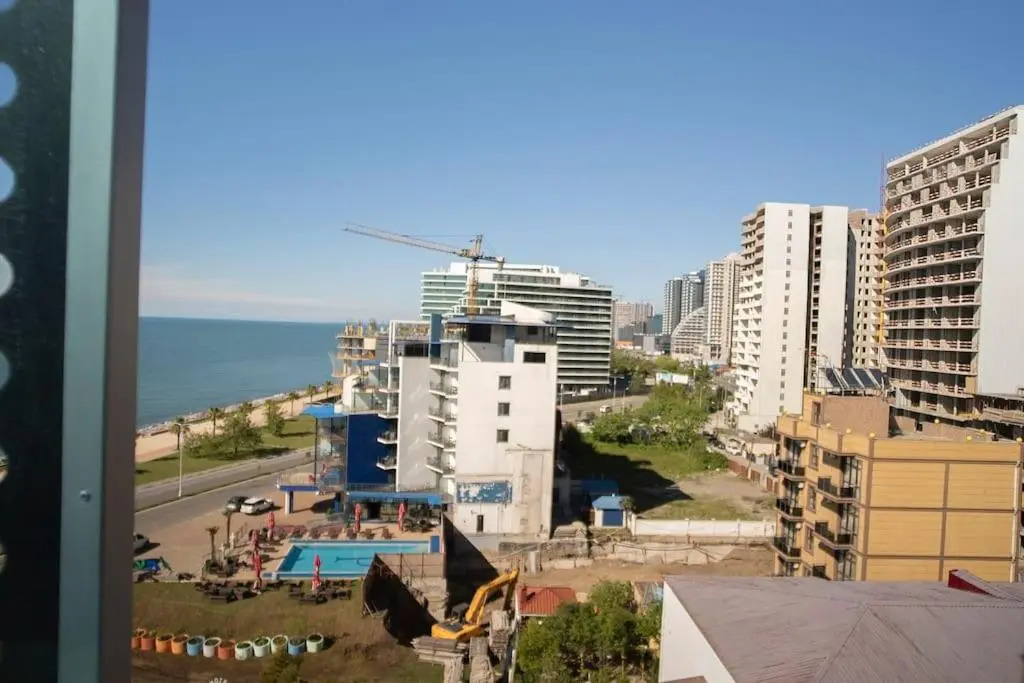 Leo Group Apartment 14-295 Sunrise Batumi