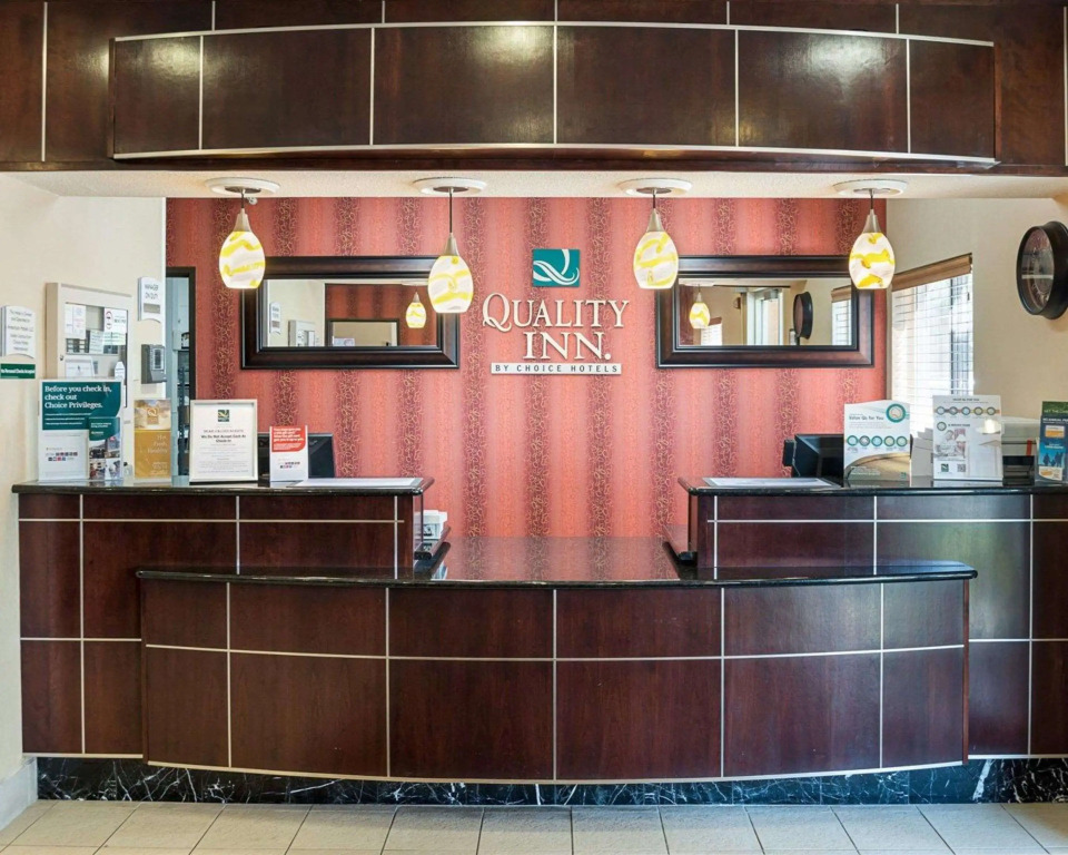 Quality Inn Brooklyn Center