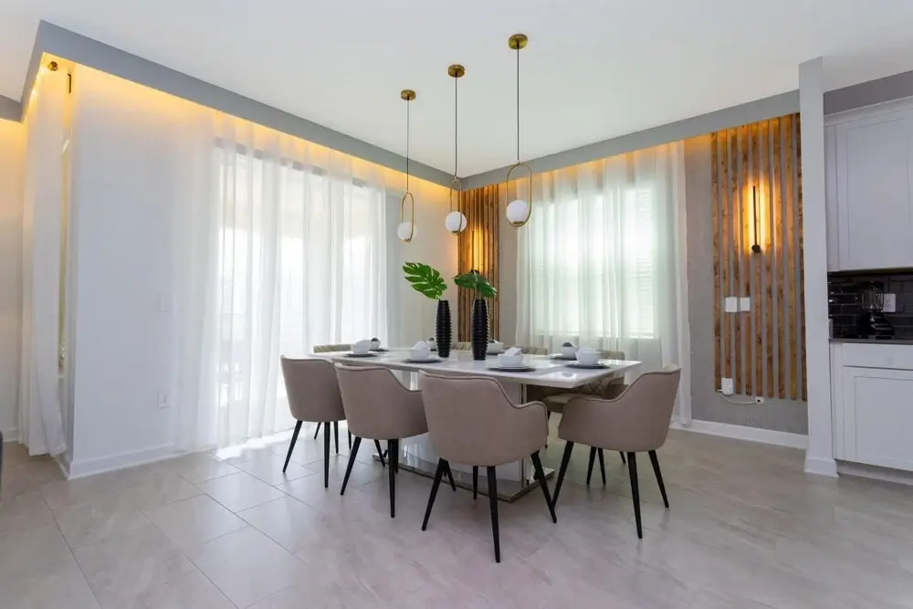 New Spacious charming home near Disney