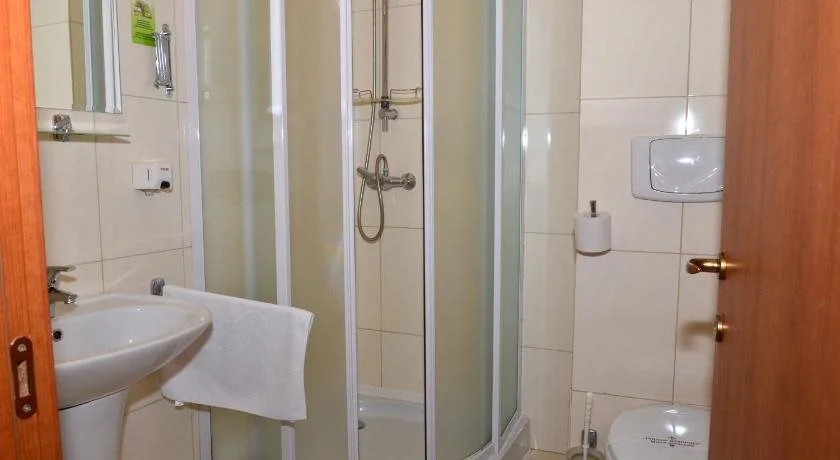 Hotel Seven