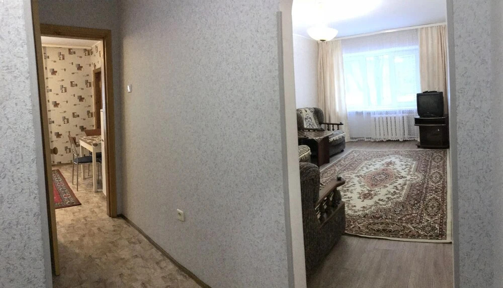 Апартаменты в центре в стиле 80-х