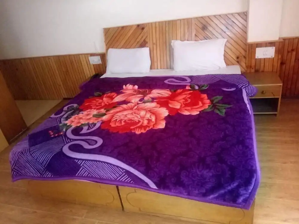 ADB Rooms Hotel Kartik Manali