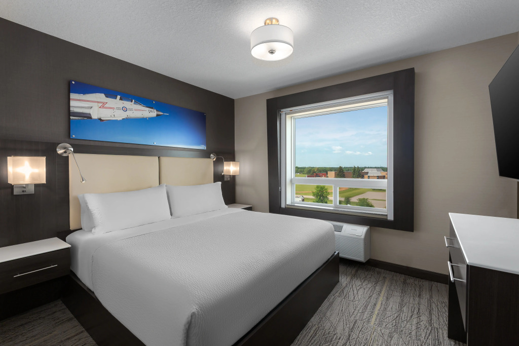 Holiday Inn Express & Suites Cold Lake by IHG