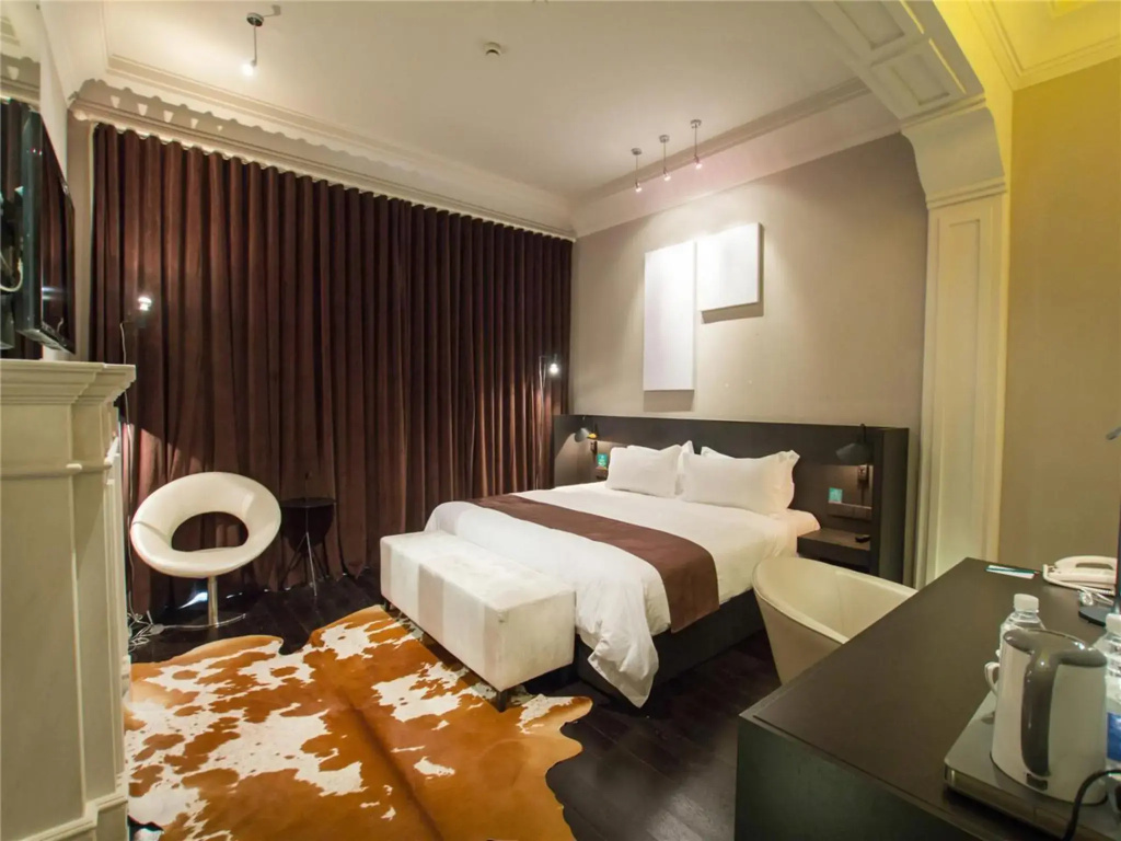 汉庭上海南京东路步行街中心酒店HanTing Hotel - Shanghai East Nanjing Road Pedestrian Street Center