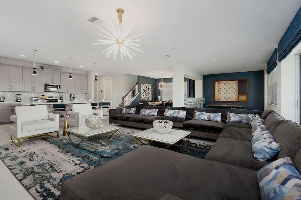 Sr015v: 9 Bed, Treehouse, Avengers, Ping Pong by Villatel