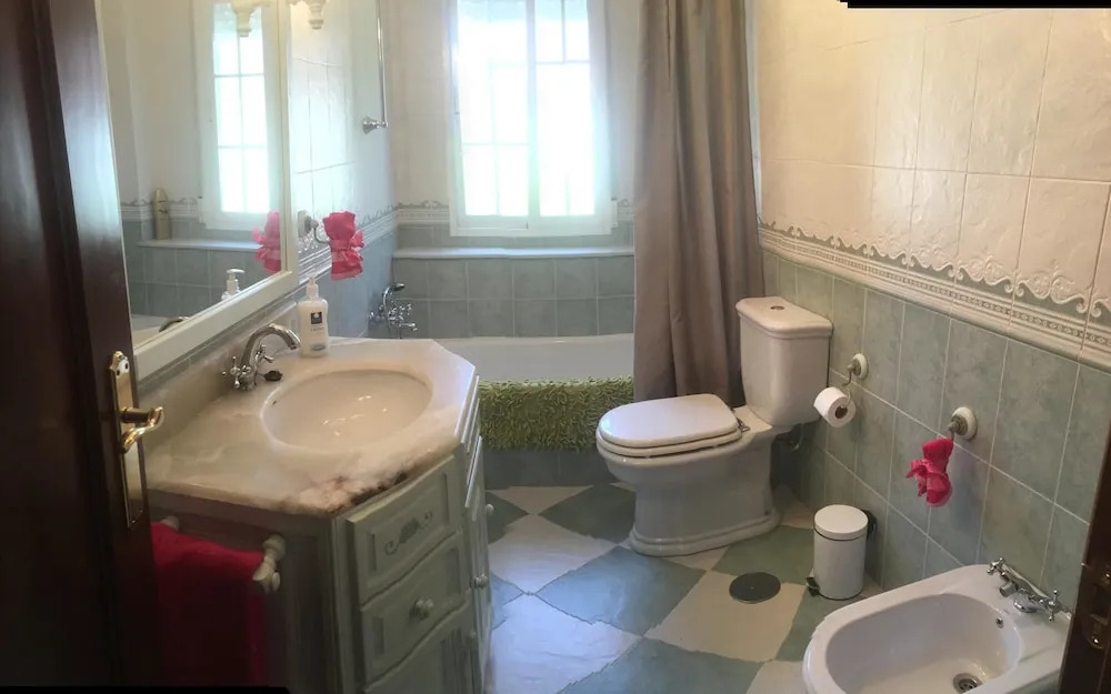 Villa With 5 Bedrooms in La Zubia, With Wonderful Mountain View, Priva