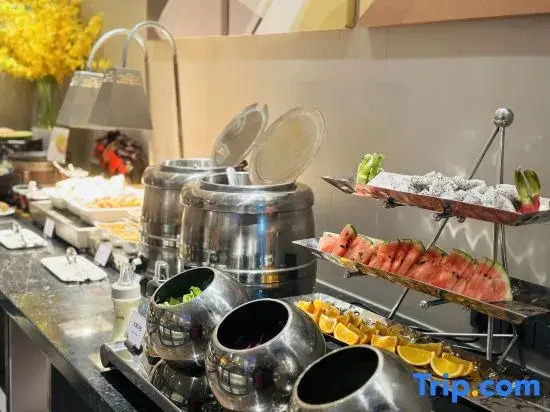 Home Inn (Zhenjiang Suning Plaza Yongan Road Food Street)