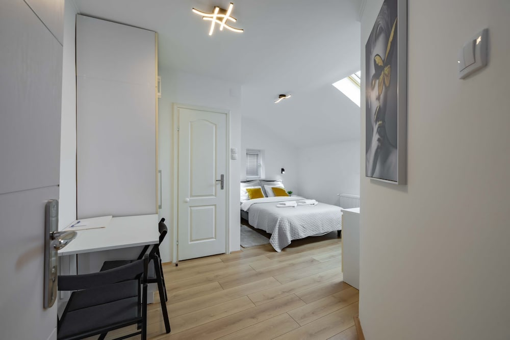 Old Town Rooms