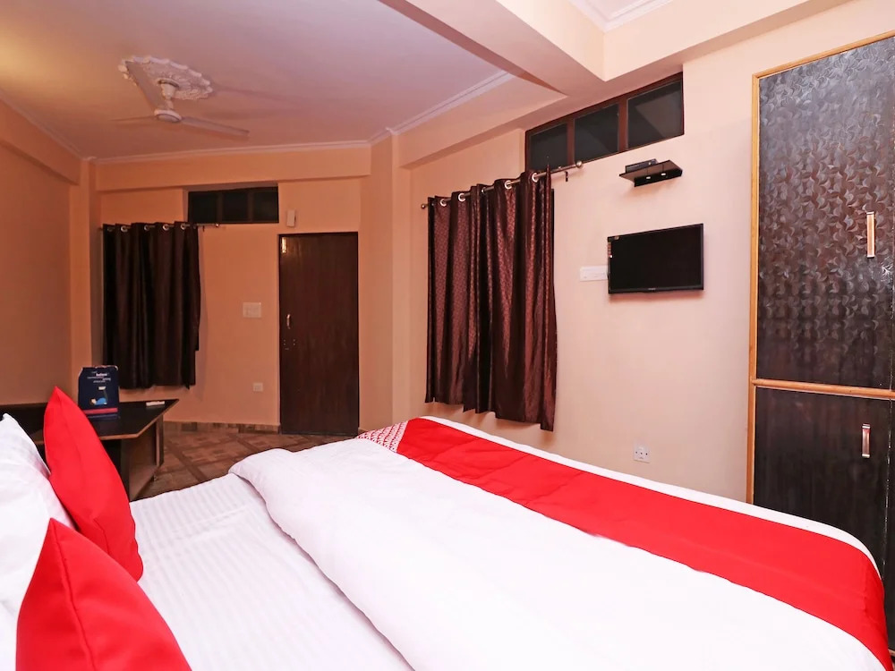 OYO 19123 Sunshine Guest House