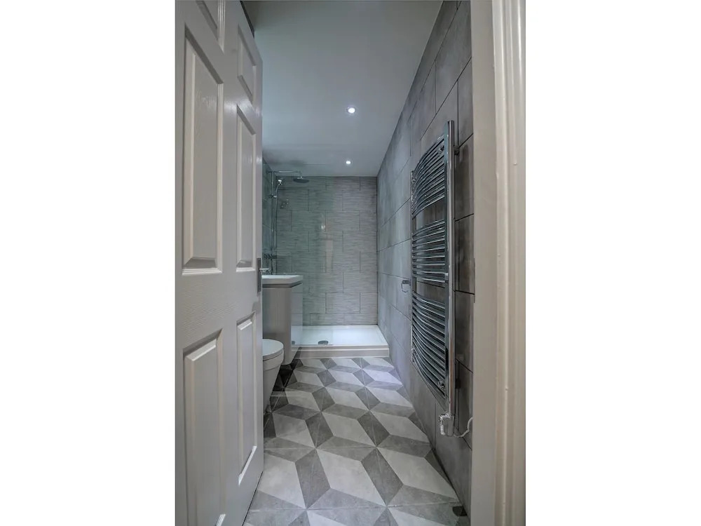 Gorgeous and Modern, Central Manchester apt for 6