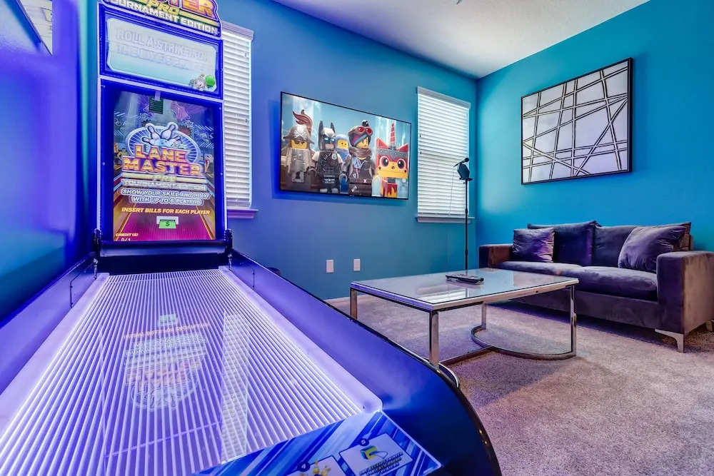 Sr007v: 9 Bed, Star Wars, Toy Story, Ping Pong
