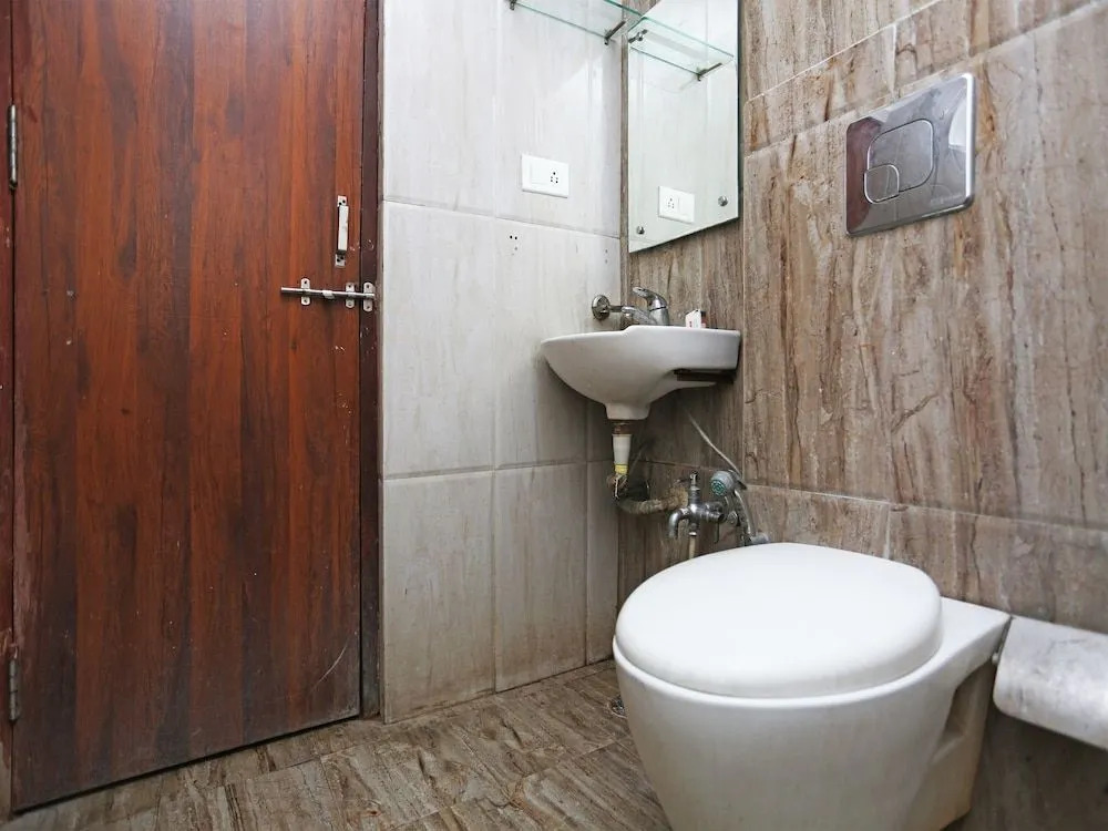 OYO 3901 Hotel Ashoka Palace