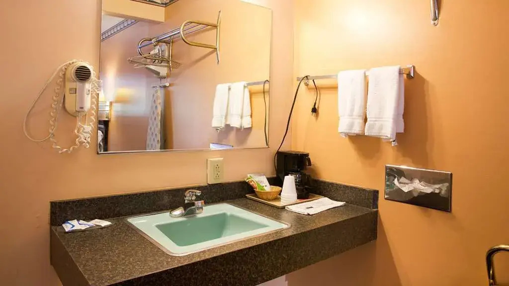 Hometown Inn Athens