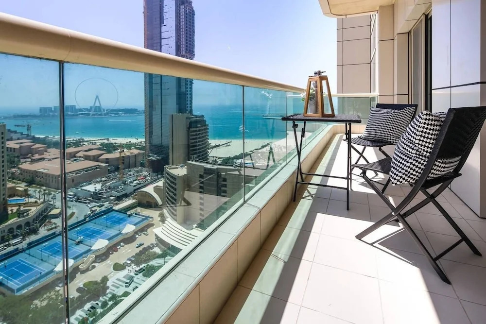Breathtaking Beach Views in This 2BR in Marina!