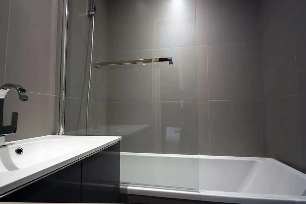 Opera Grey I Trendy 2 Bed Apt in Paris