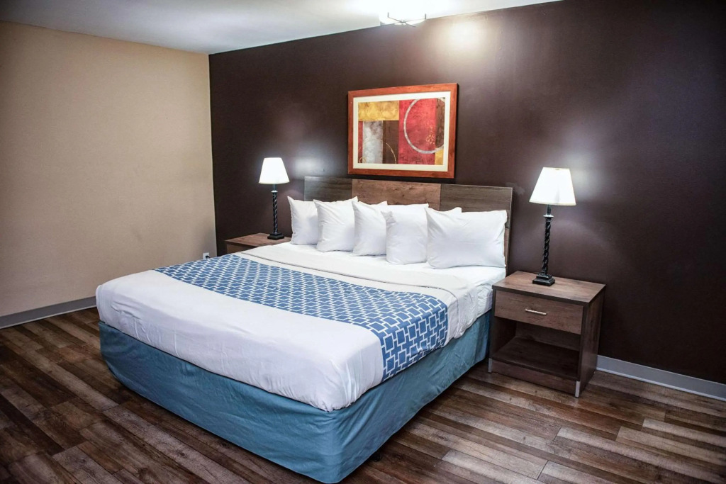 Suburban Extended Stay SE