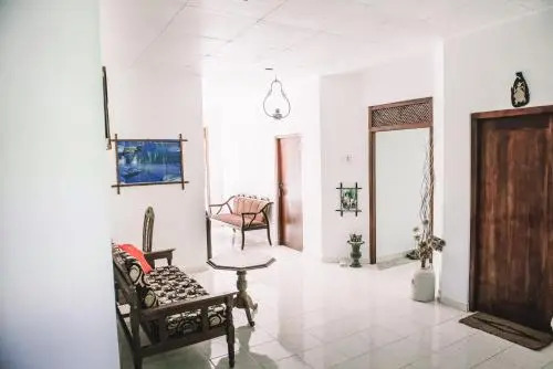 Kadolana Guest House