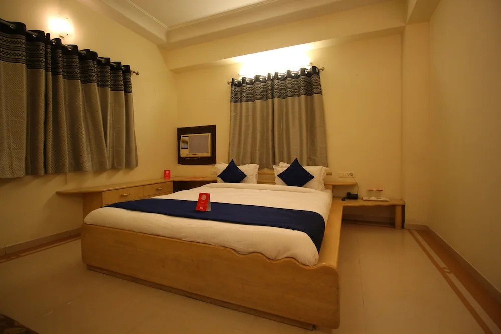 OYO 8949 Atman Bungalows