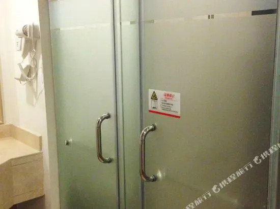 Youjia International Apartment