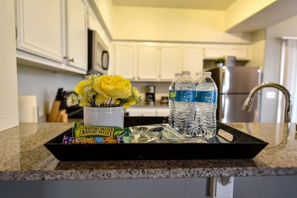 Beautiful & Quiet Apartment 15 Minutes From Strip