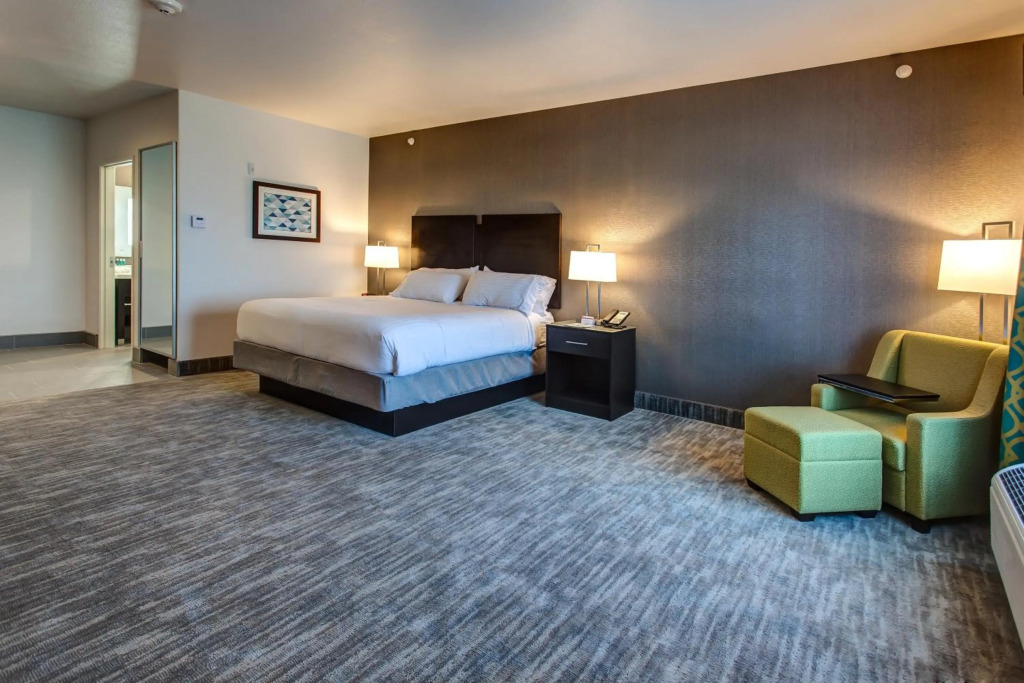 Holiday Inn Express & Suites Gatesville - N. Ft Hood by IHG