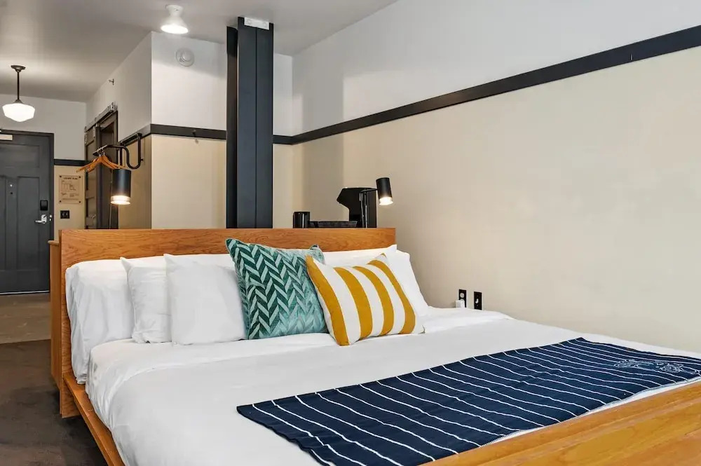Kasa Classic Studio - Comfortable and Convenient The Maverick