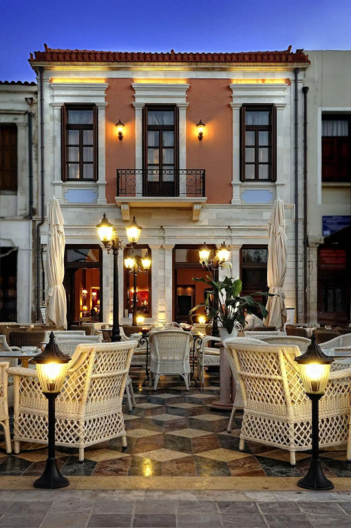 Civitas Suites Hotel